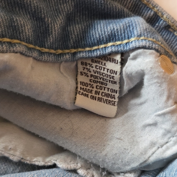 Hot Kiss Denim Shorts with Lace Accents - Picture 4 of 8